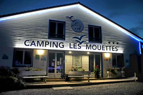 Accueil du camping de nuit